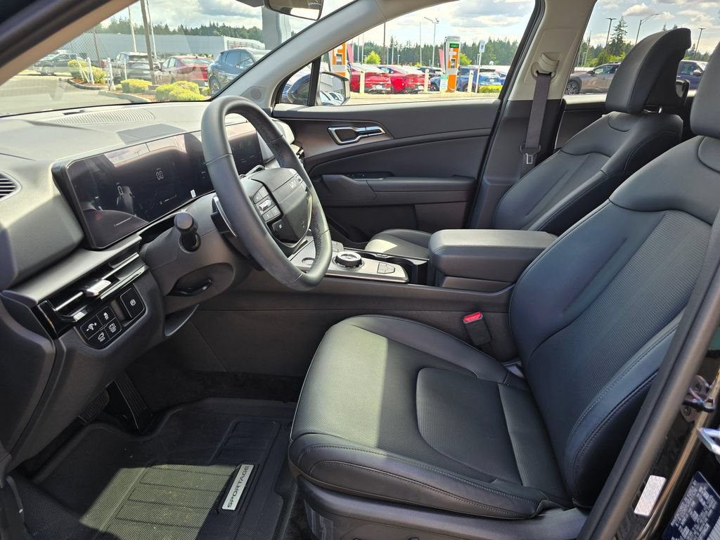 Certified 2026 Kia Sportage EX w/ EX Panoramic Sunroof Package AWD/4WD image 8
