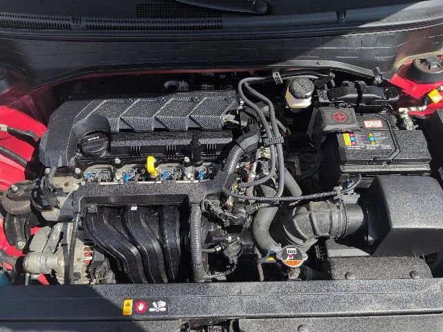 Used 2025 Hyundai Venue SEL FWD image 20