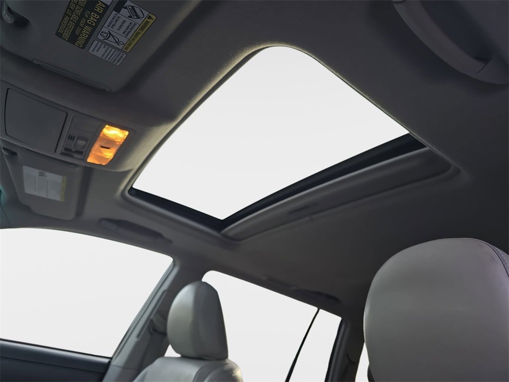 Used 2013 Toyota Highlander Limited image 30