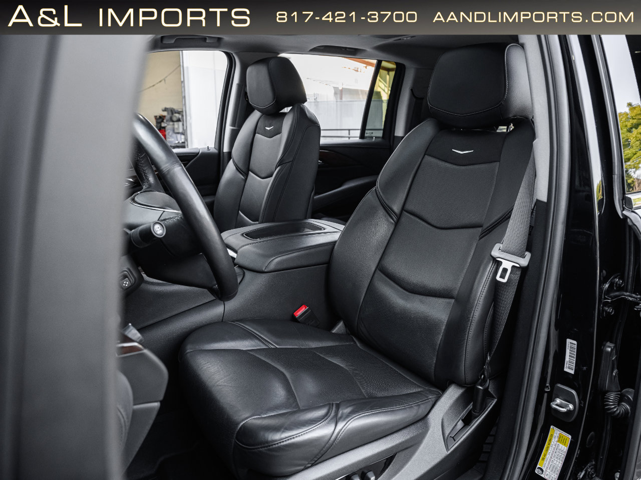 Used 2019 Cadillac Escalade ESV Premium Luxury image 4