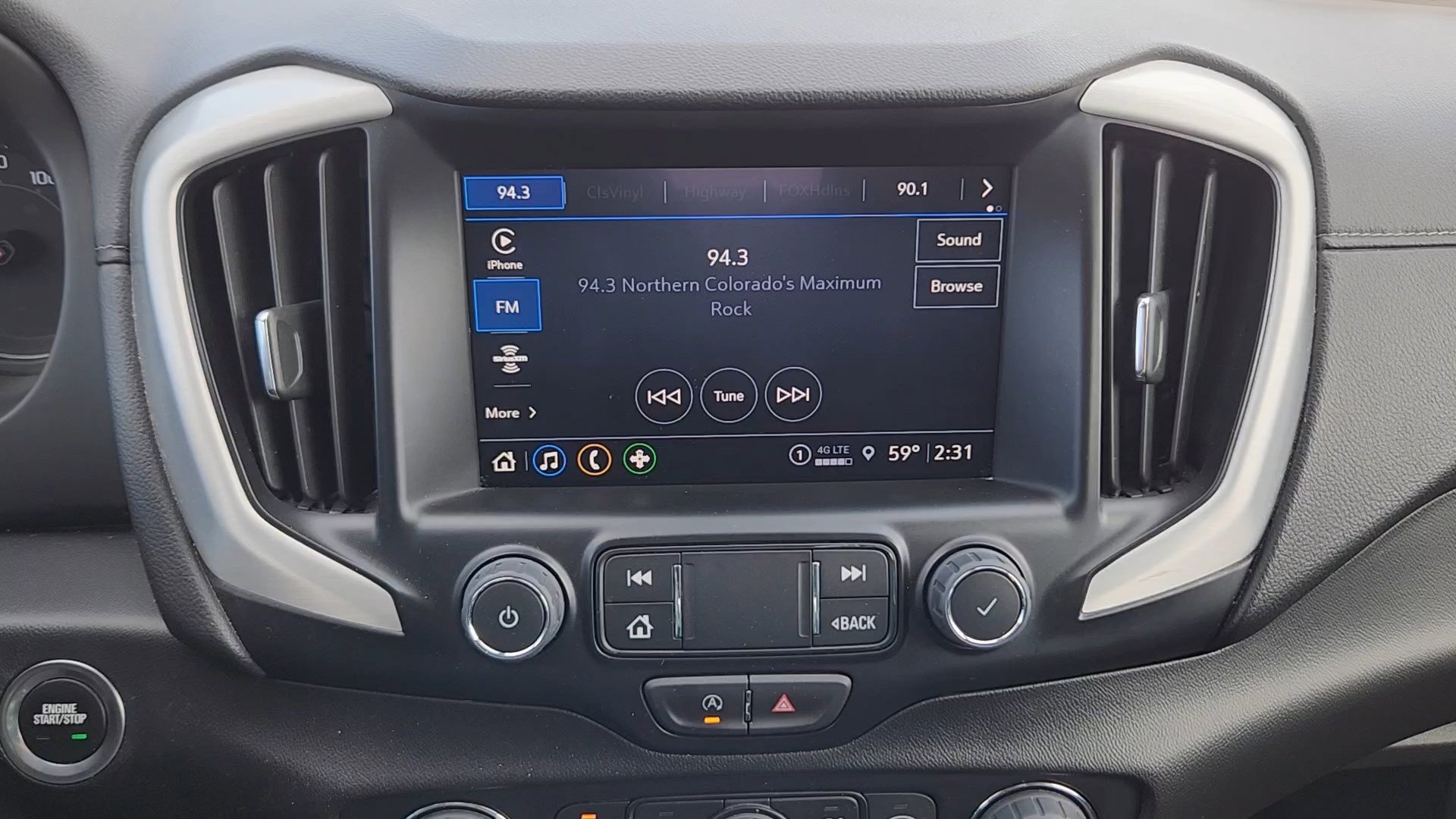 Used 2024 GMC Terrain SLT image 14