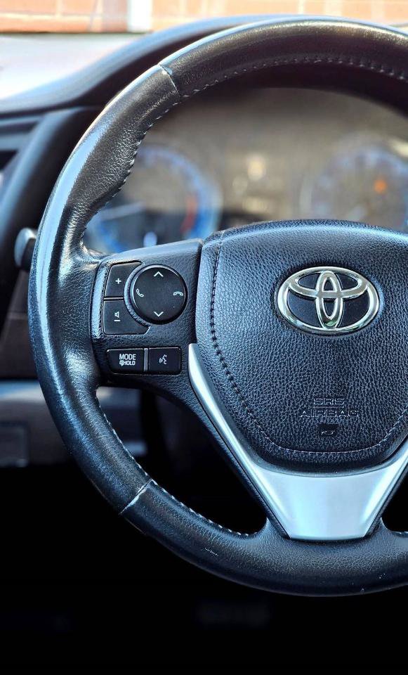 Used 2019 Toyota Corolla SE FWD image 13