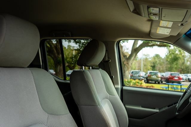 Used 2019 Nissan Frontier SV w/ Value Truck Package image 8