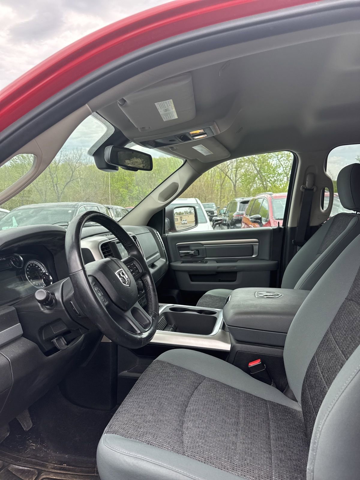 Used 2020 RAM 1500 Classic SLT w/ Luxury Group RWD image 10