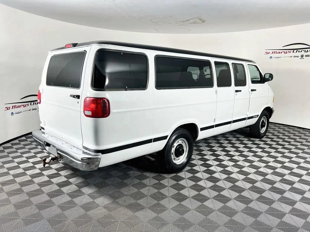 Used 2000 Dodge B3500 RWD image 8