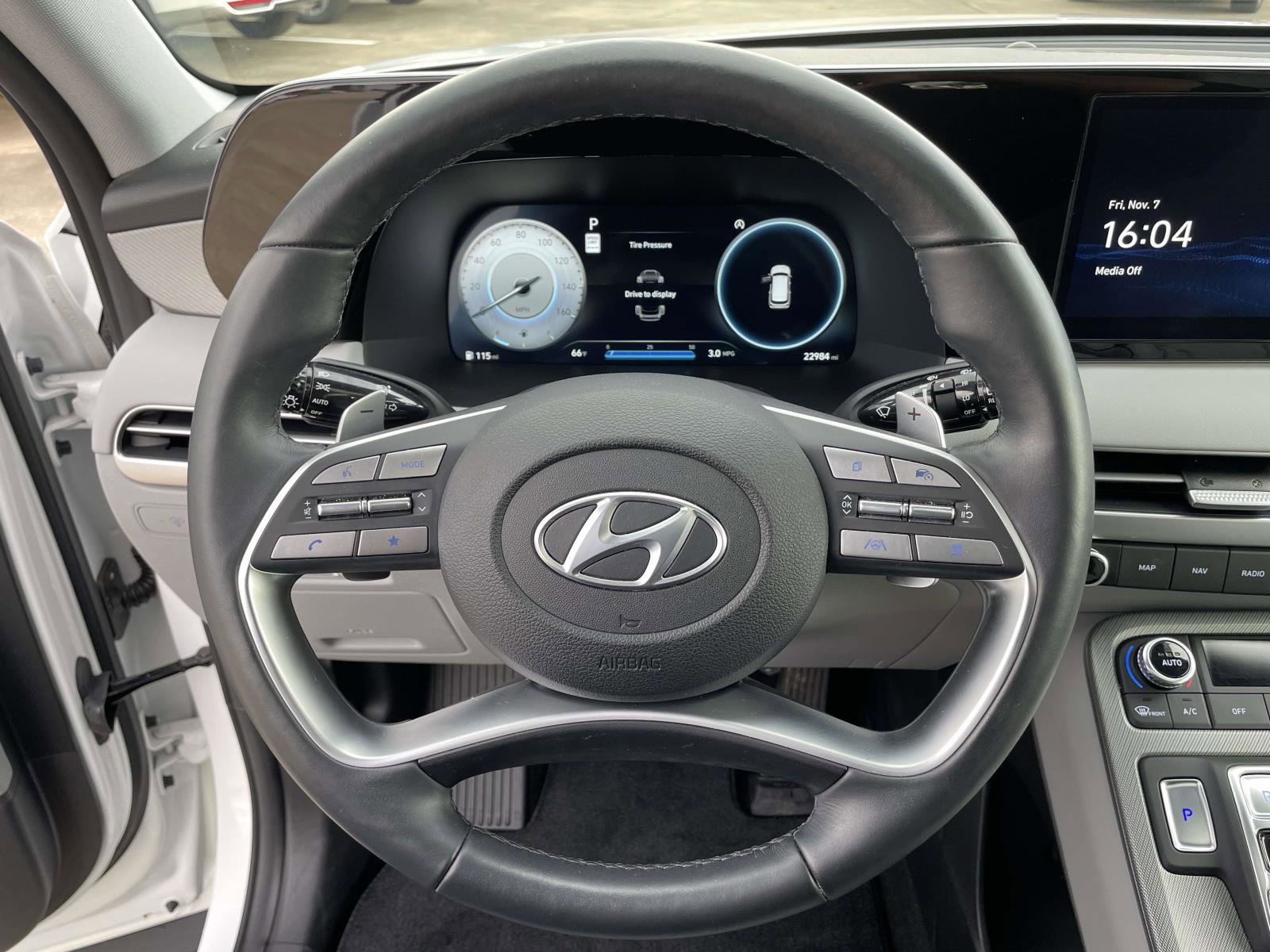 Used 2025 Hyundai Palisade SEL image 16