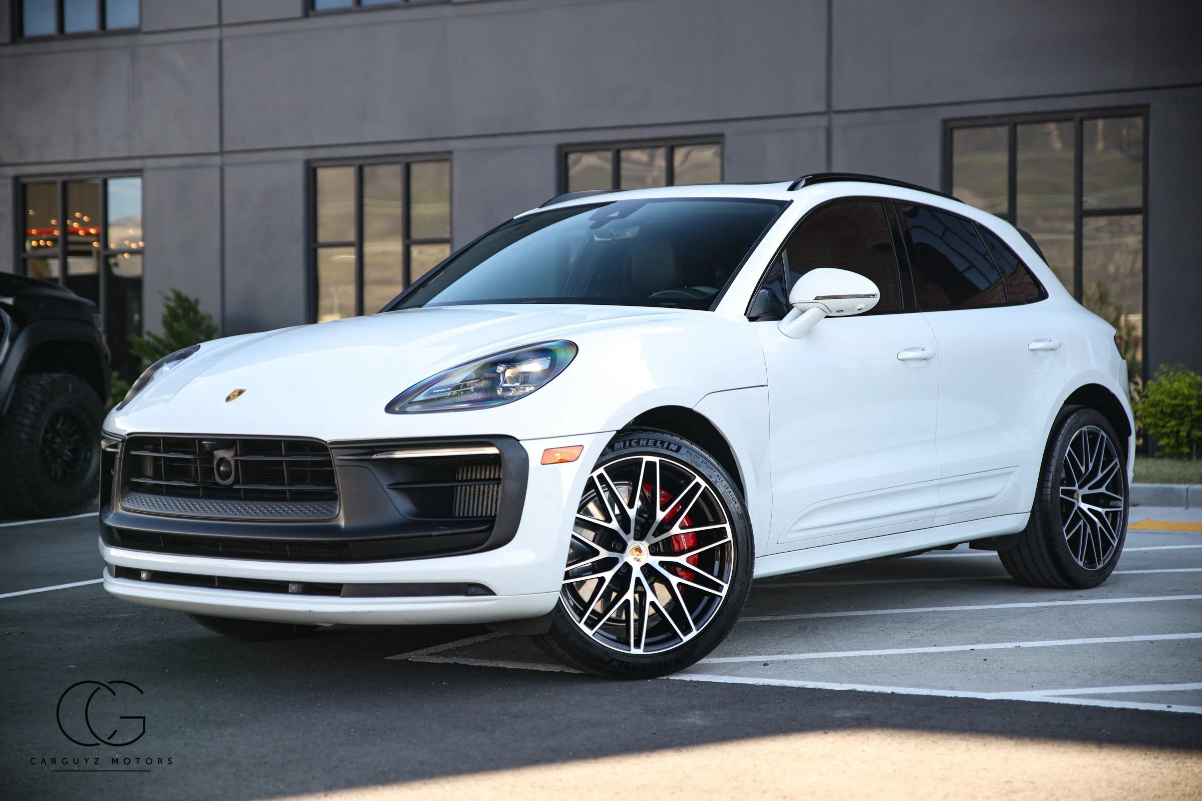 Used 2023 Porsche Macan GTS w/ Premium Package Plus AWD/4WD image 3