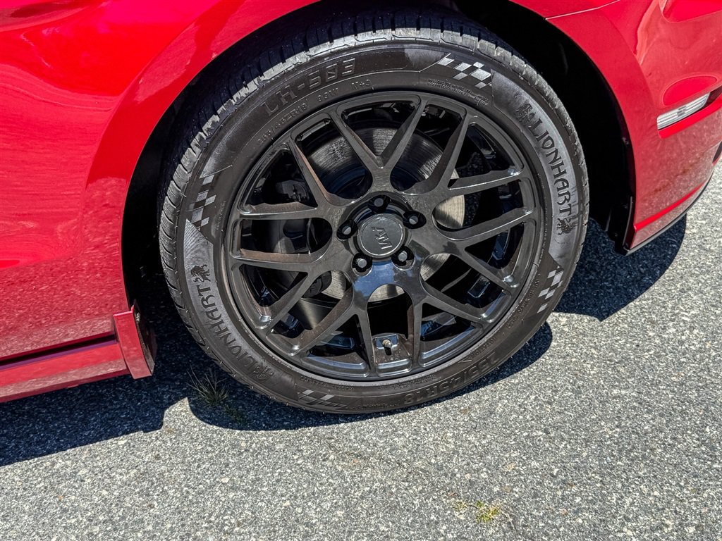 Used 2013 Ford Mustang Coupe RWD image 33