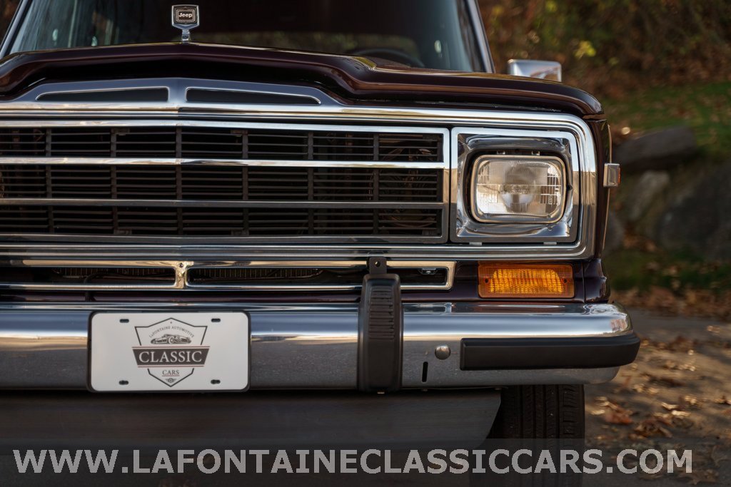 Used 1991 Jeep Grand Wagoneer Base image 66