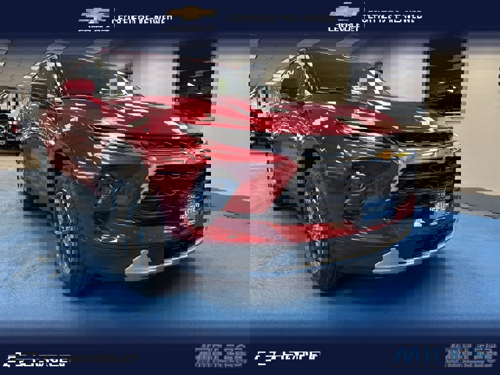 Certified 2025 Chevrolet Blazer LT image 1