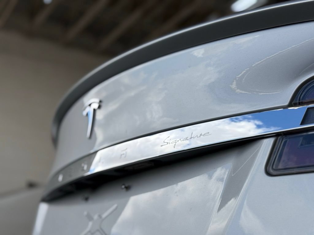 Used 2012 Tesla Model S Signature Performance RWD image 19