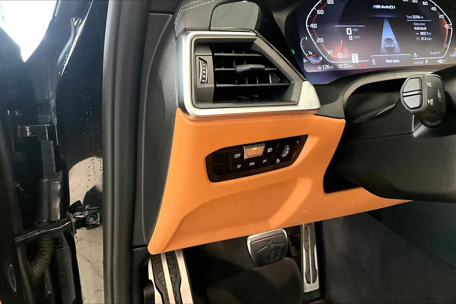 Used 2022 BMW M440i Convertible RWD image 29