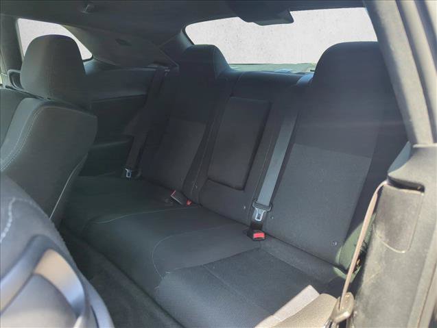 Used 2016 Dodge Challenger R/T RWD image 18