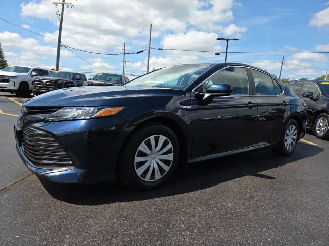 Used 2018 Toyota Camry LE FWD image 3