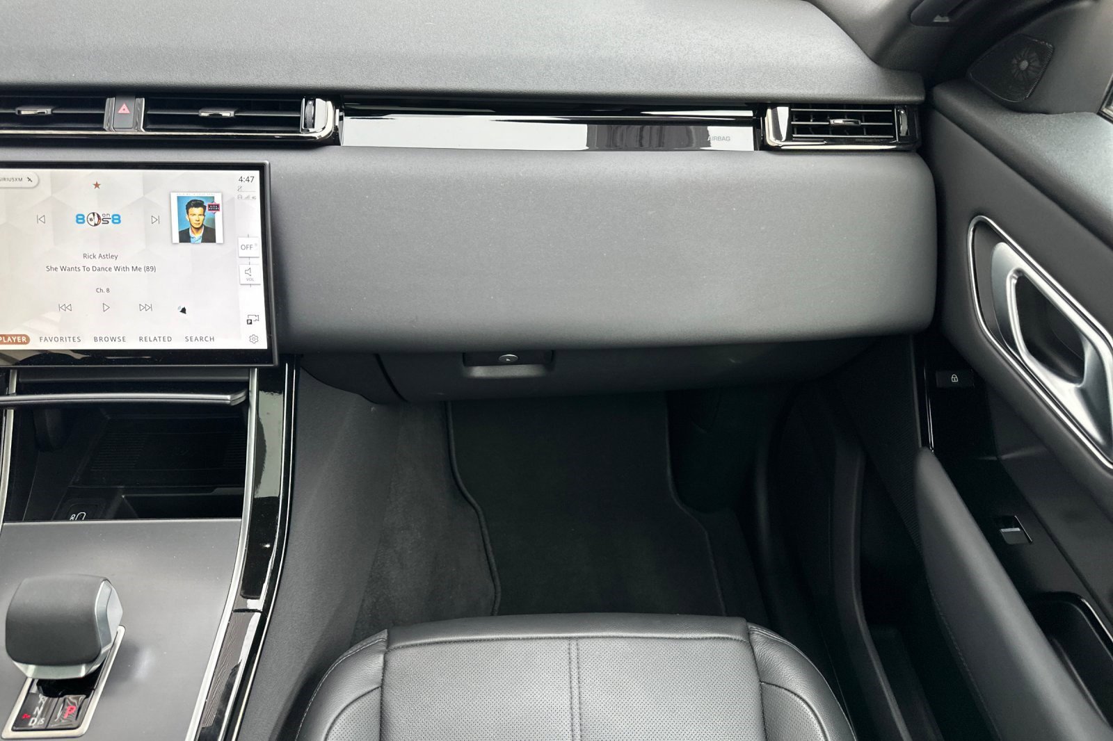 Used 2026 Land Rover Range Rover Velar S image 28