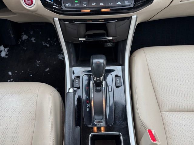 Used 2016 Honda Accord Touring image 20