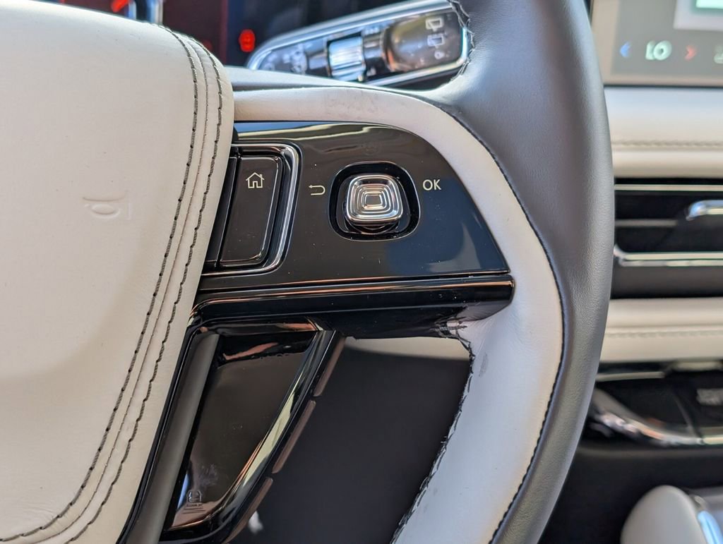 New 2026 Lincoln Aviator 2WD image 22