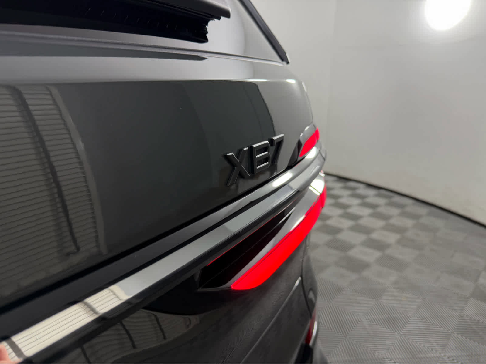 New 2026 BMW ALPINA XB7 image 8