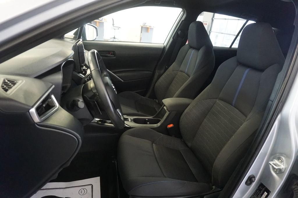Used 2024 Toyota Corolla Cross SE image 16