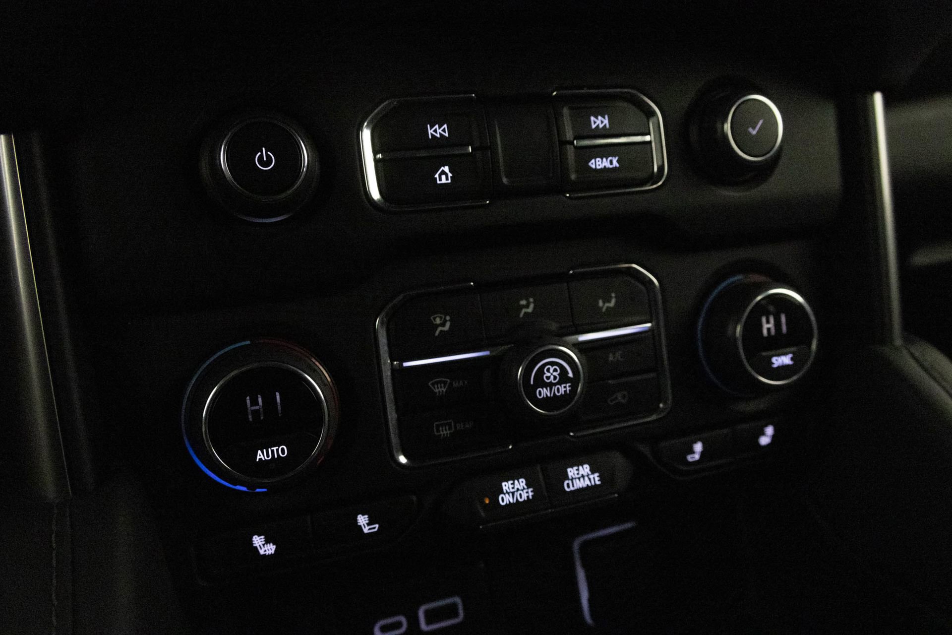 Used 2024 Chevrolet Tahoe LT image 23