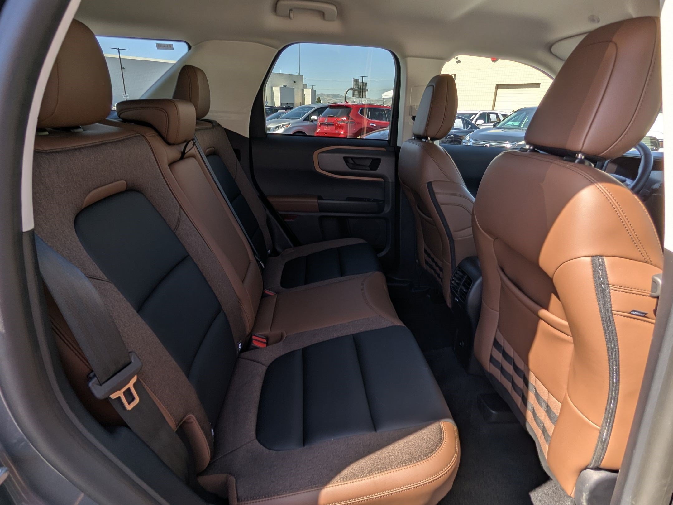 Used 2025 Ford Bronco Sport Outer Banks AWD/4WD image 32