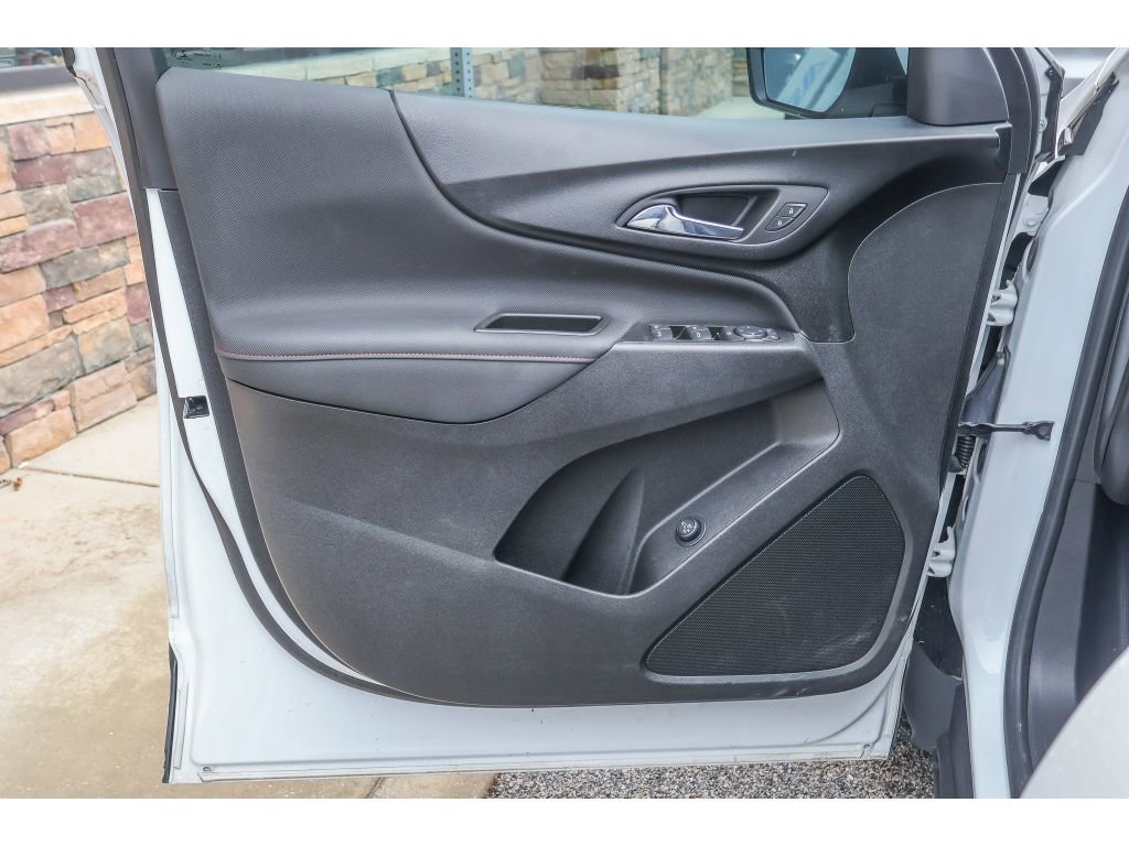 Used 2022 Chevrolet Equinox RS image 9