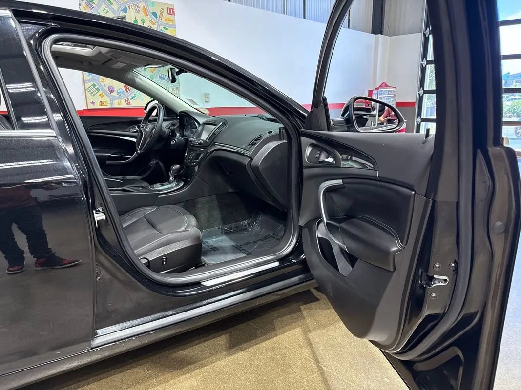 Used 2017 Buick Regal Sport Touring FWD image 92