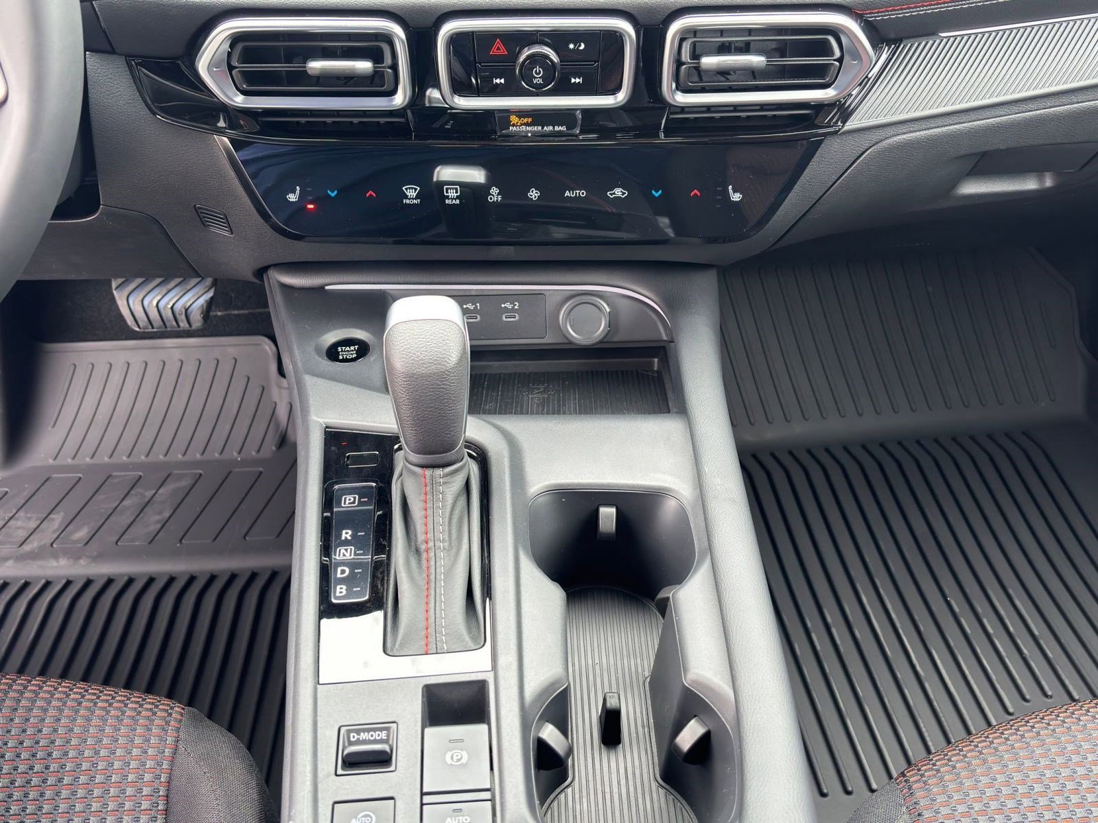 New 2026 Nissan Sentra SR w/ SR All Weather Package FWD image 19