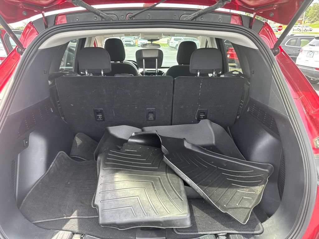 Used 2022 Ford Escape SE w/ SE Sport Appearance Package FWD image 19