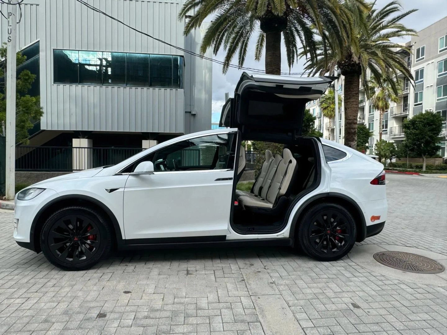 Used 2019 Tesla Model X Long Range AWD/4WD image 9