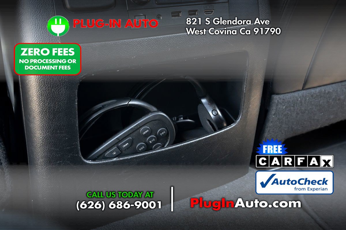 Used 2020 GMC Yukon Denali w/ Denali Premium Package AWD/4WD image 12