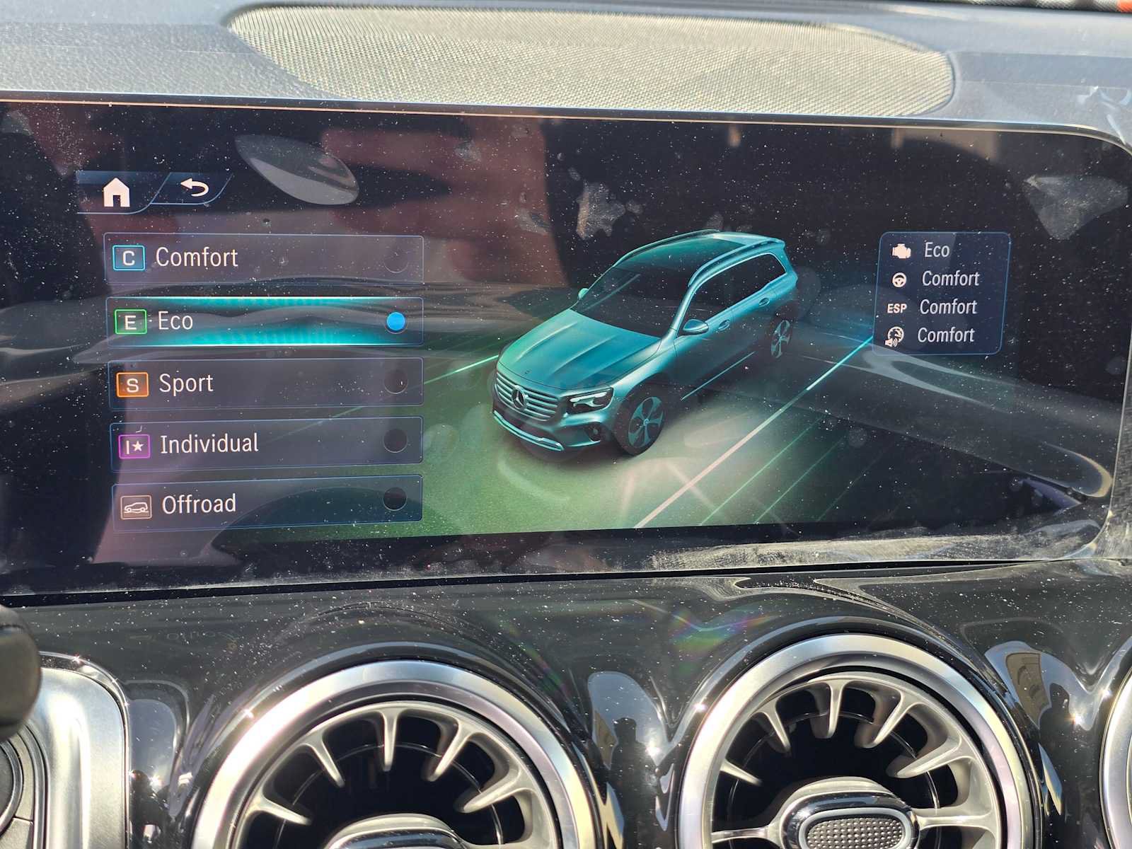 New 2026 Mercedes-Benz GLB 250 4MATIC image 35