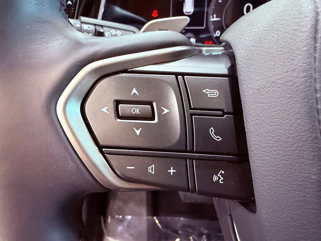 Certified 2025 Lexus NX 250 FWD w/ Accessory Package (Z1) image 21