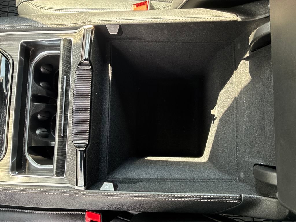 Used 2024 Jeep Wagoneer L Series III w/ Flexible Seating Group image 37