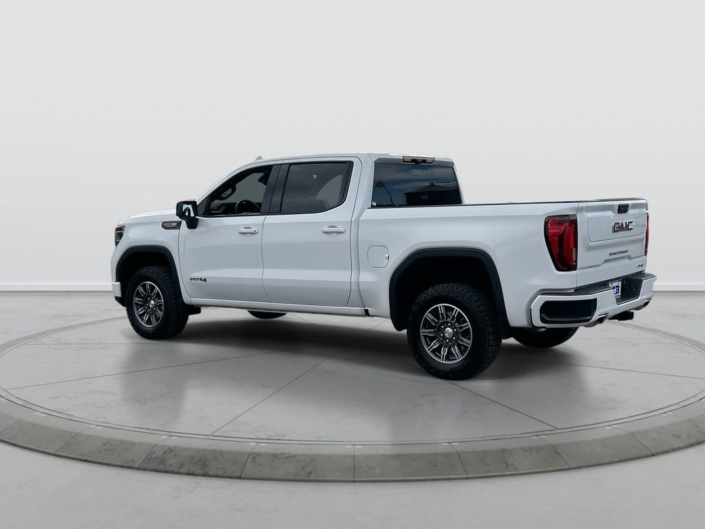 Used 2024 GMC Sierra 1500 AT4 w/ Technology Package AWD/4WD image 6