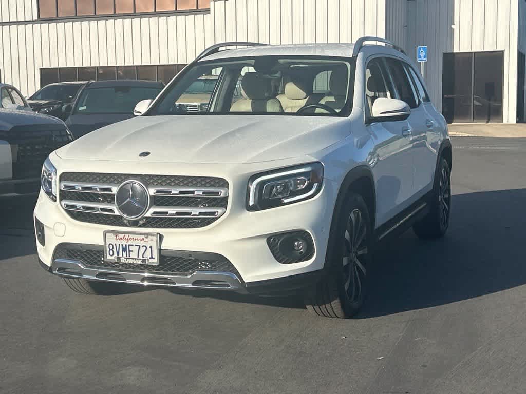 Used 2021 Mercedes-Benz GLB 250 image 3