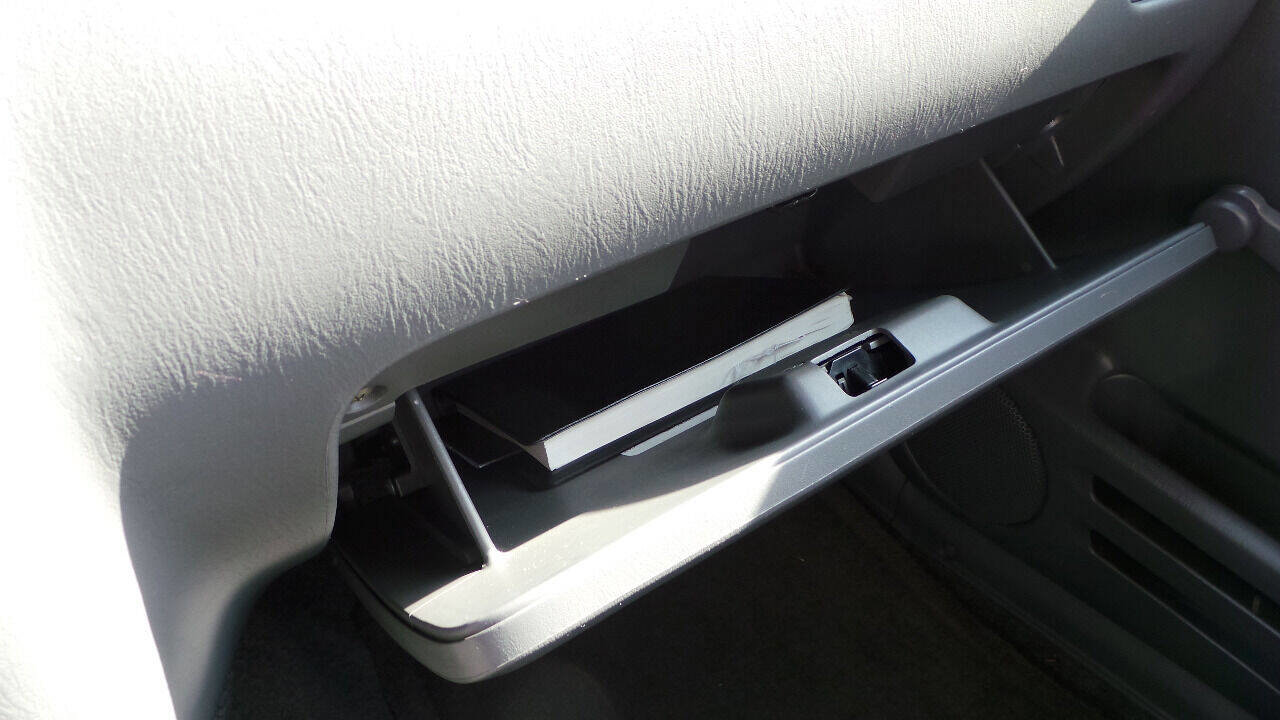 Used 2001 Chevrolet Tracker 4WD Convertible image 14