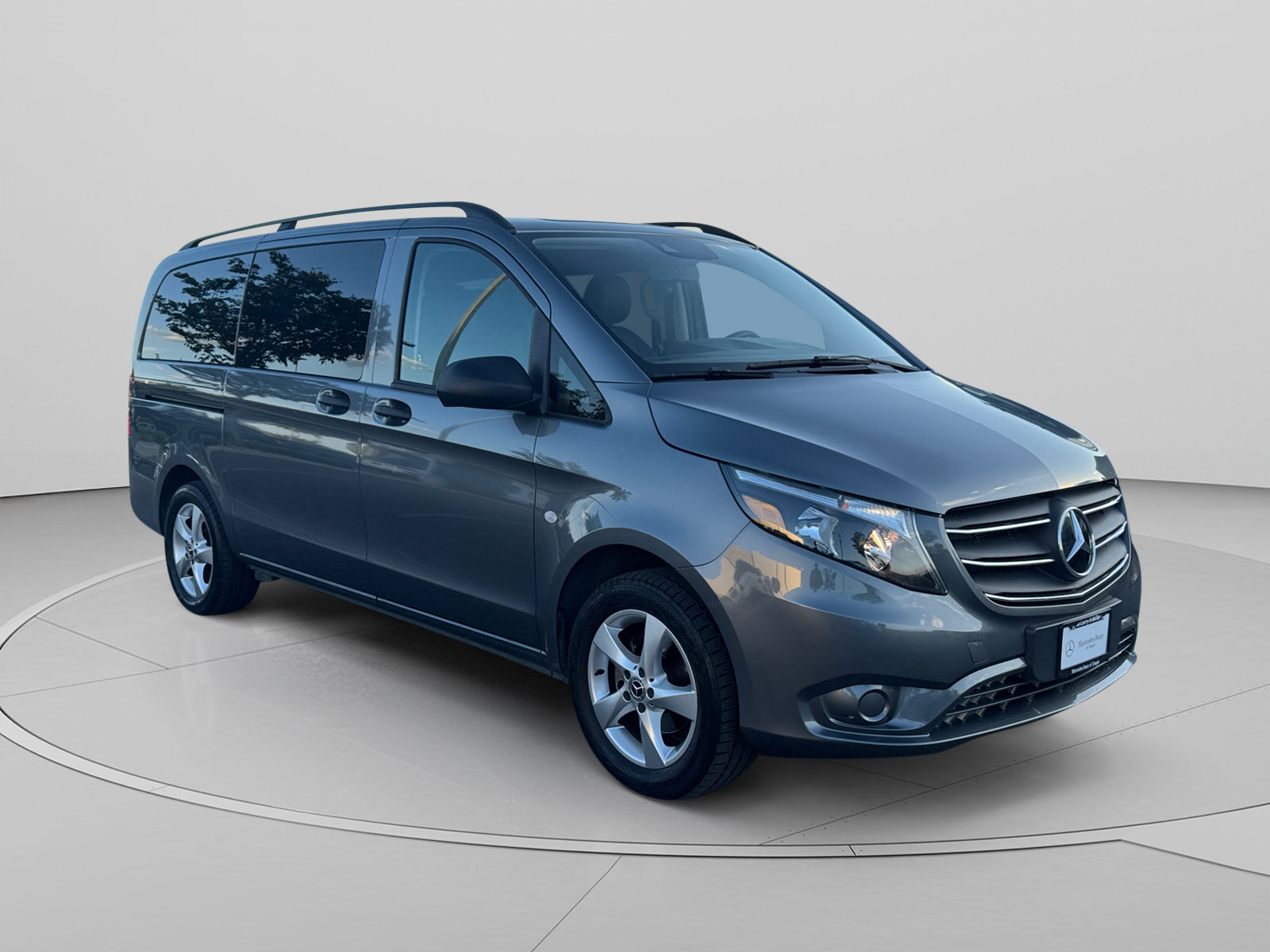 Used 2023 Mercedes-Benz Metris Passenger image 7