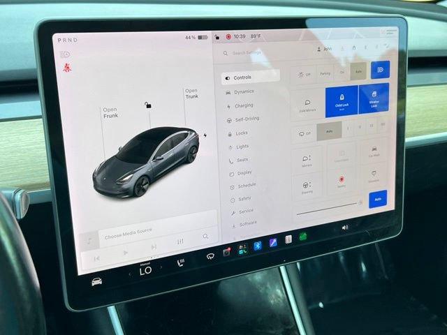 Used 2018 Tesla Model 3 Long Range RWD image 22