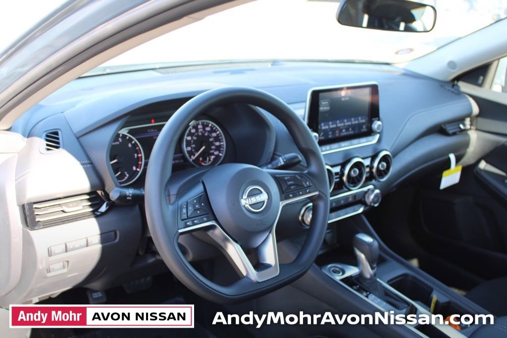 New 2025 Nissan Sentra SV image 10