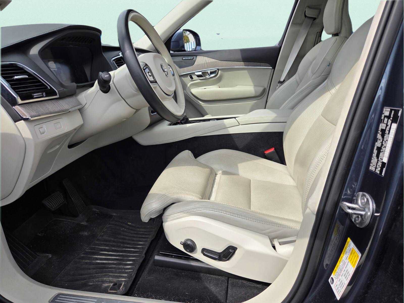 Used 2022 Volvo XC90 T6 Inscription w/ Lounge Package AWD/4WD image 10