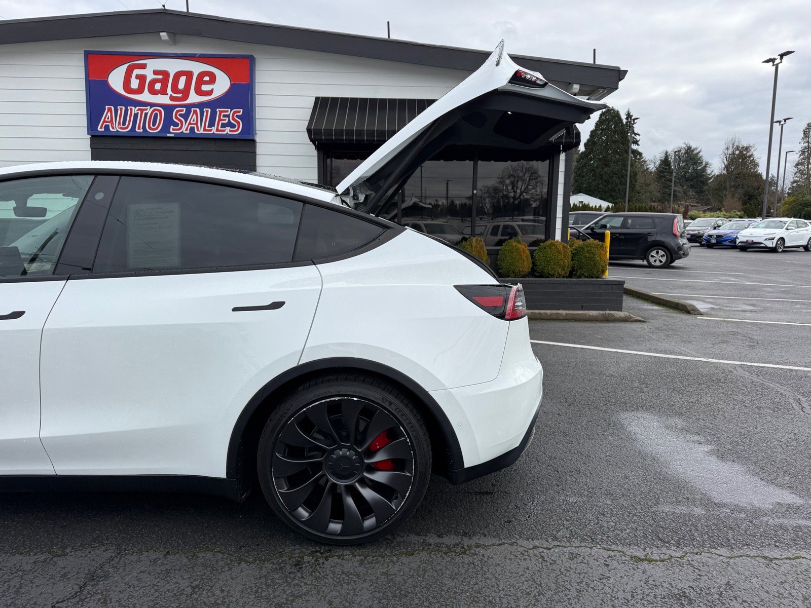 Used 2021 Tesla Model Y Performance AWD/4WD image 7