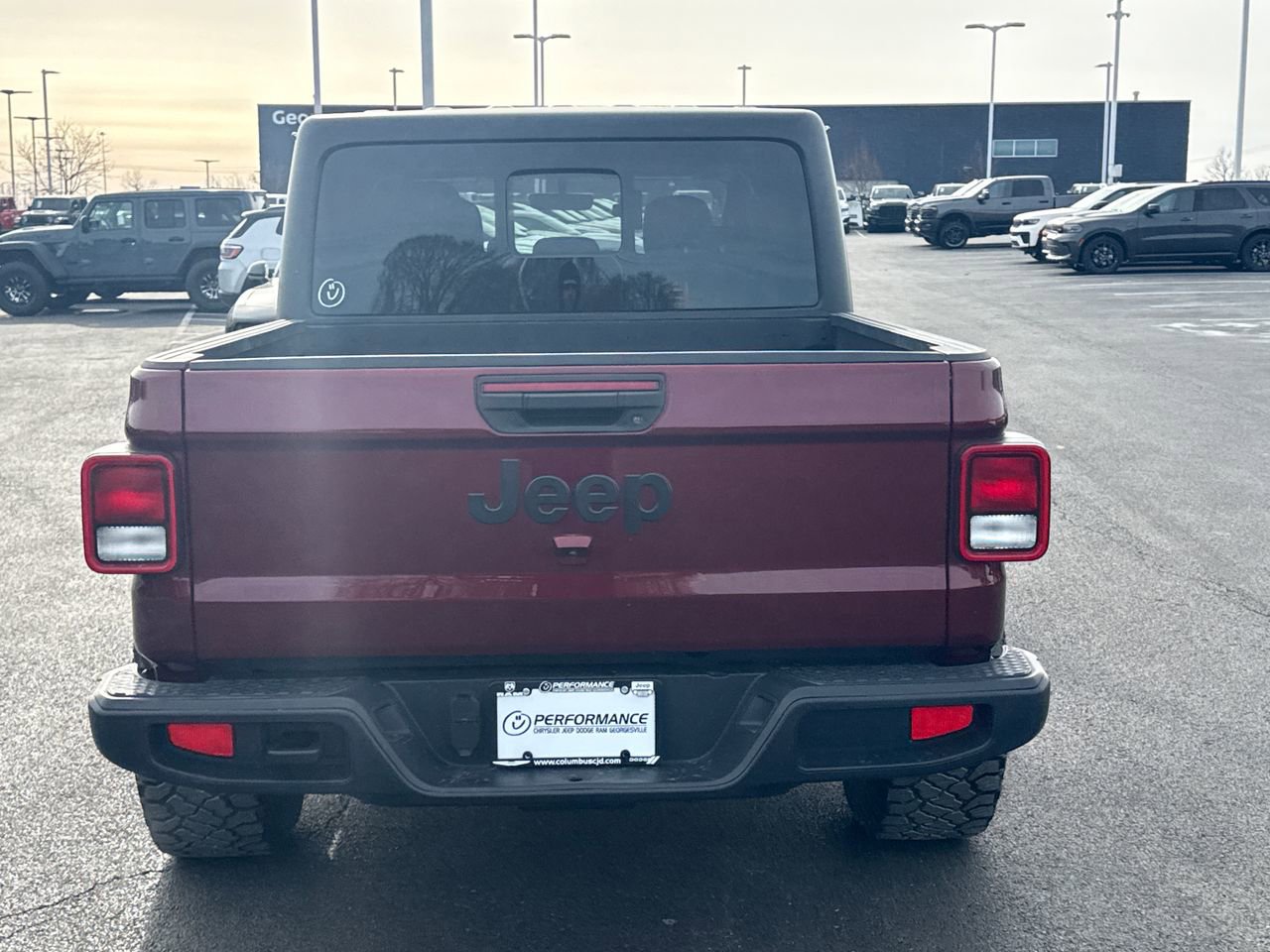 Used 2021 Jeep Gladiator Sport image 4