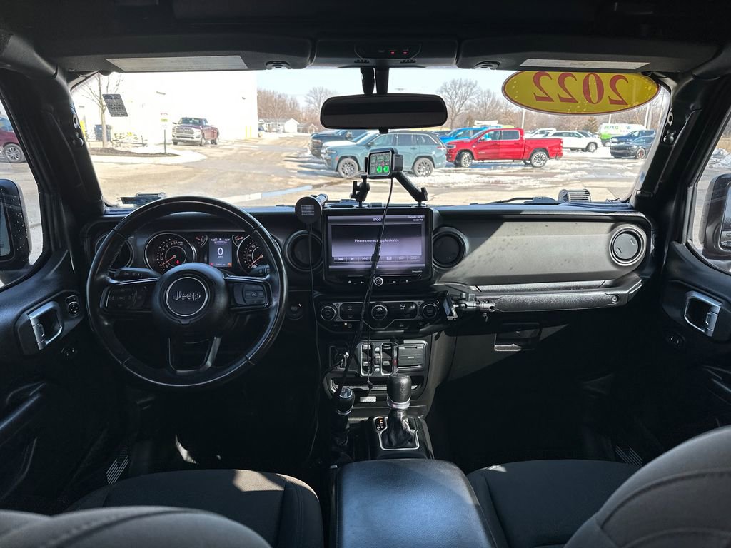 Used 2022 Jeep Gladiator Sport image 36