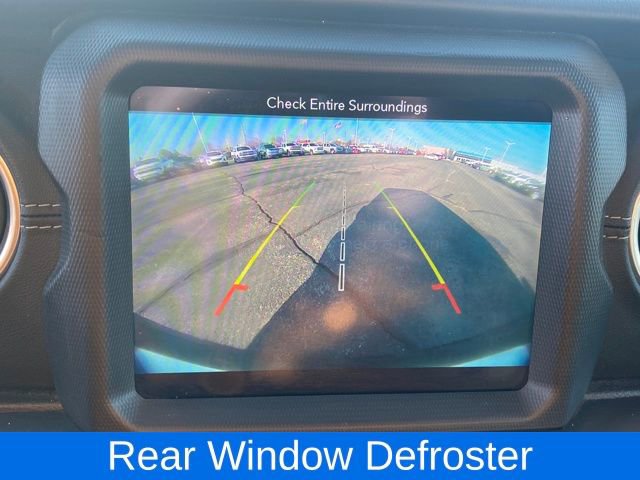 Used 2019 Jeep Wrangler Unlimited Sahara image 12