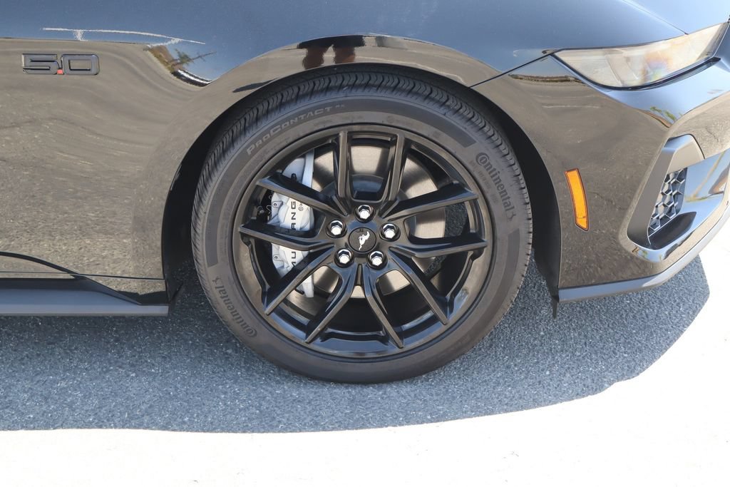 Used 2025 Ford Mustang GT w/ Mustang Nite Pony Package RWD image 10