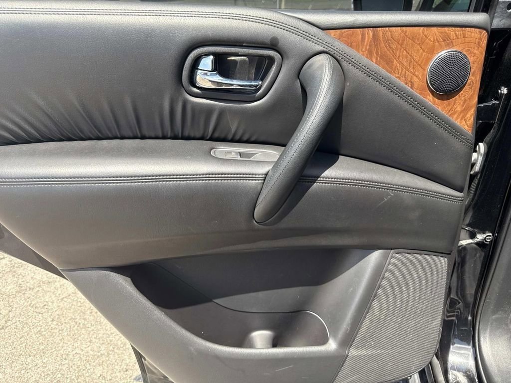 Used 2023 Nissan Armada SL w/ Captain's Chairs Package RWD image 9