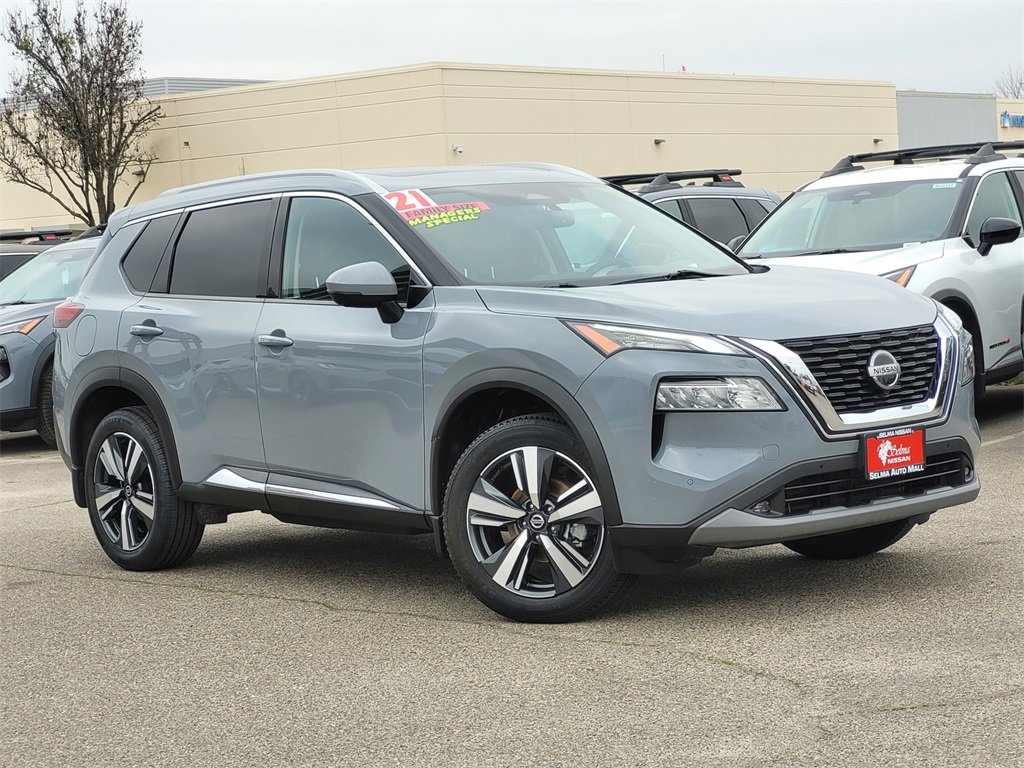 Used 2021 Nissan Rogue SL w/ Premium Package image 2