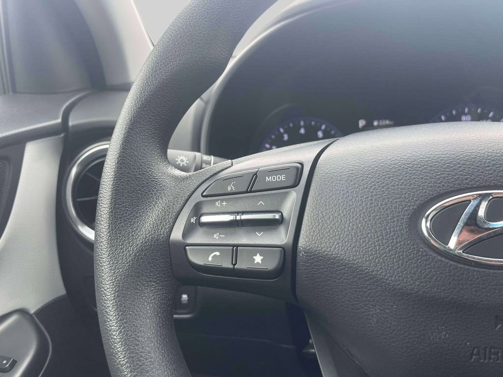 Certified 2023 Hyundai Kona SEL AWD/4WD image 21