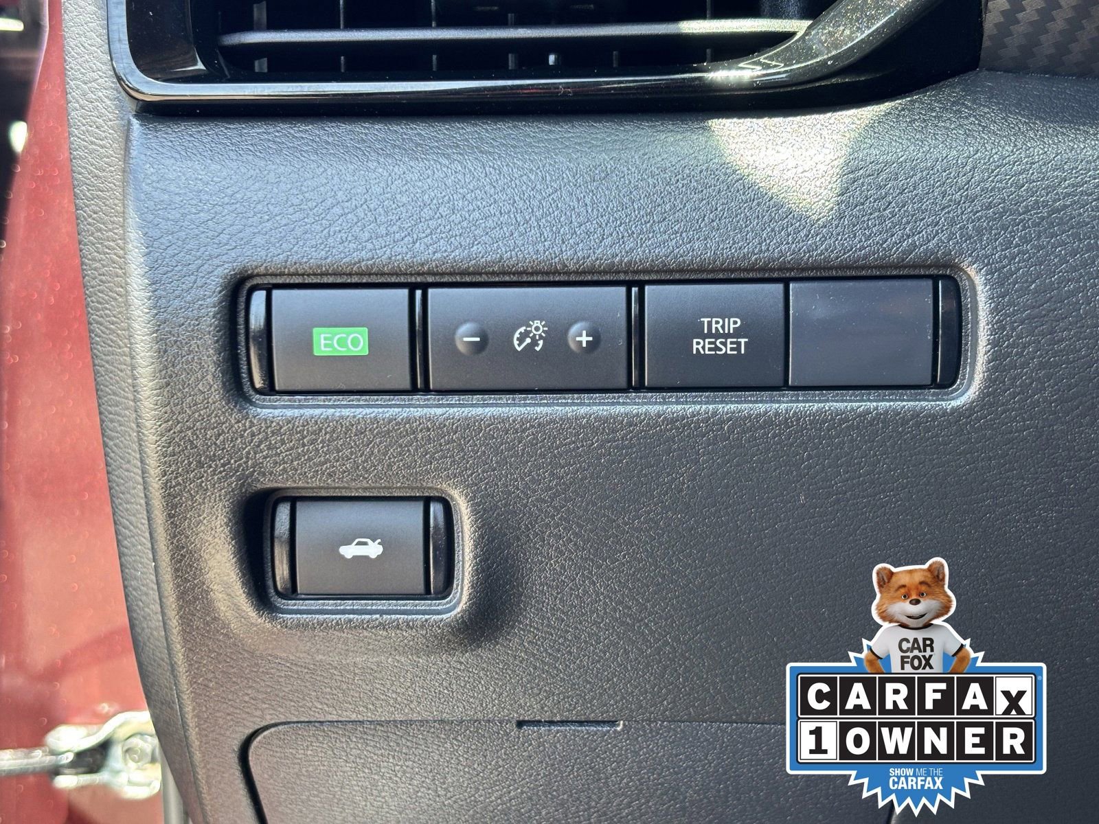 Certified 2025 Nissan Sentra SV FWD image 32